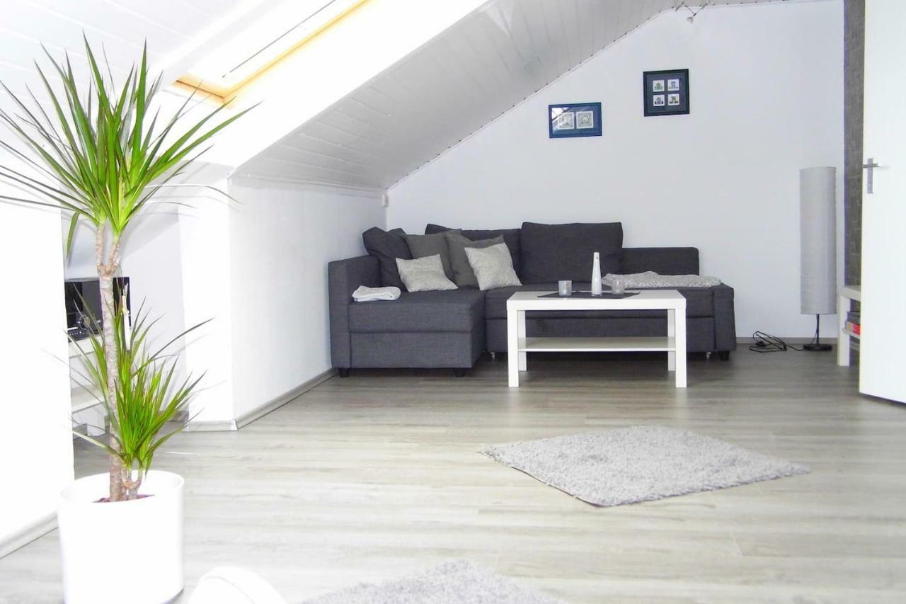 Moderne Ferienwohnung Am Stadtrand Kassel Bagian luar foto