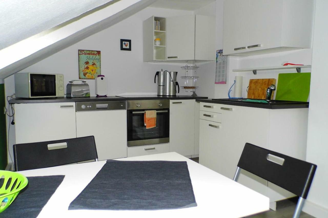 Moderne Ferienwohnung Am Stadtrand Kassel Bagian luar foto